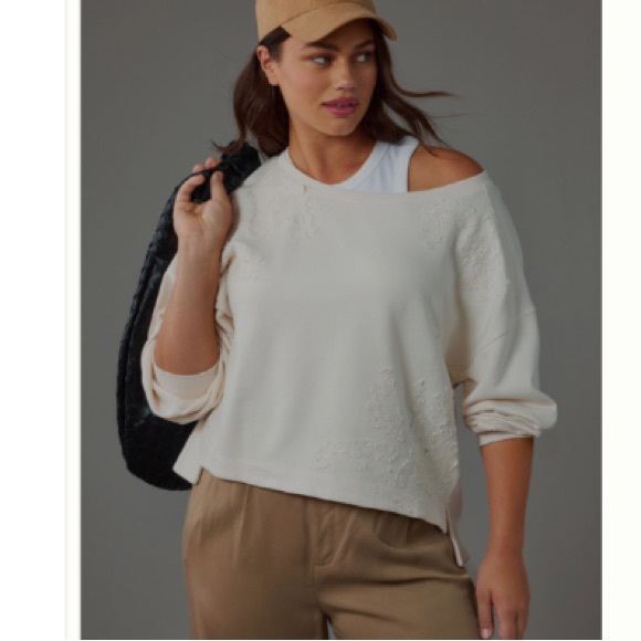 Anthropologie Ivory Crochet Appliqué Pullover Sweatshirt/Top - Picture 5 of 16